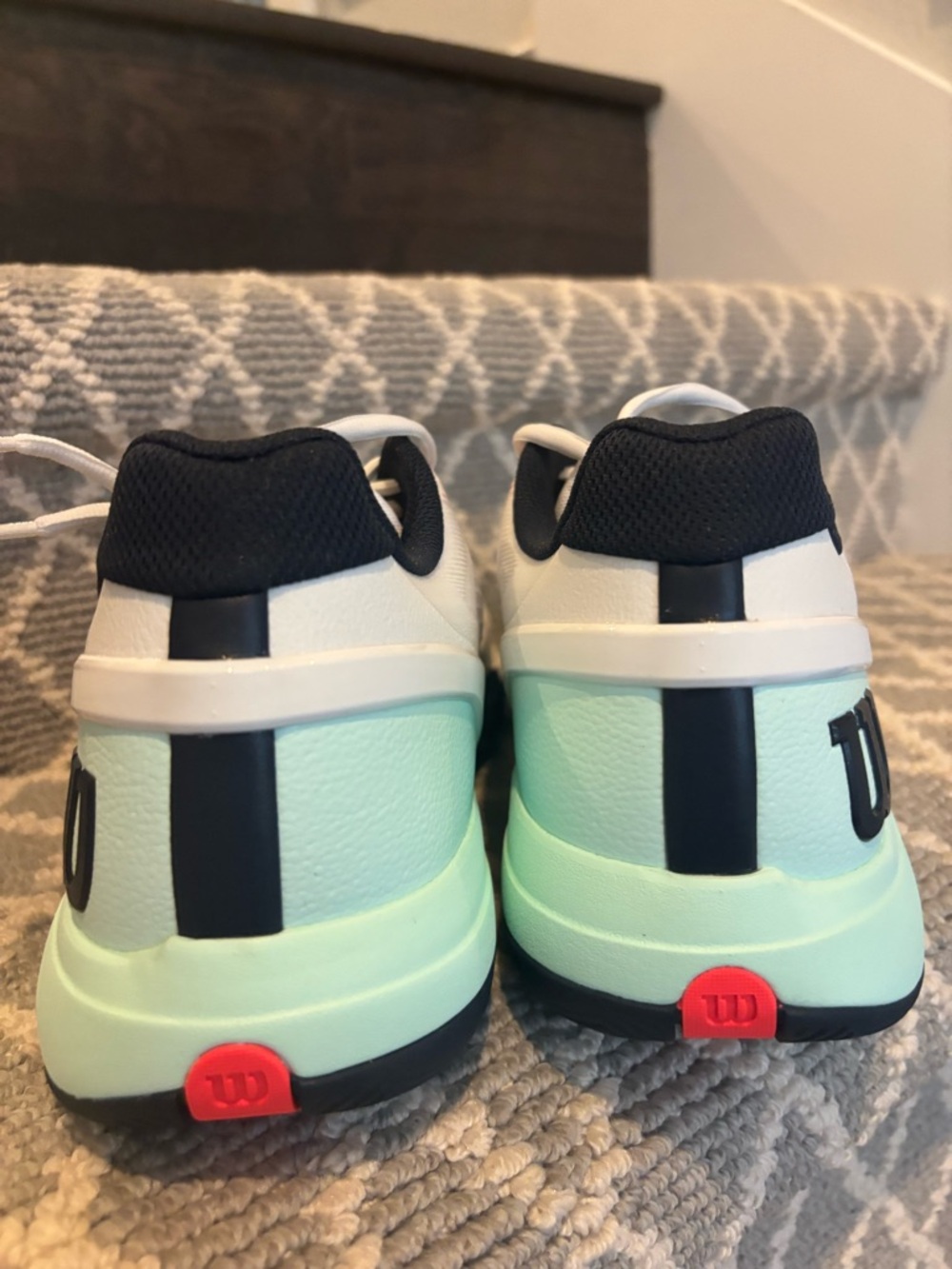 NWOT Wilson Men's Rush Pro 5 Tennis Shoes in White, Mint & Navy - Picture 7 of 7